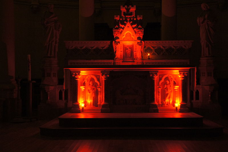 The Paschal Mystery in Three&nbsp;Acts